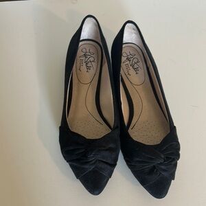 Life Stride Black Flats with Knotted Detail